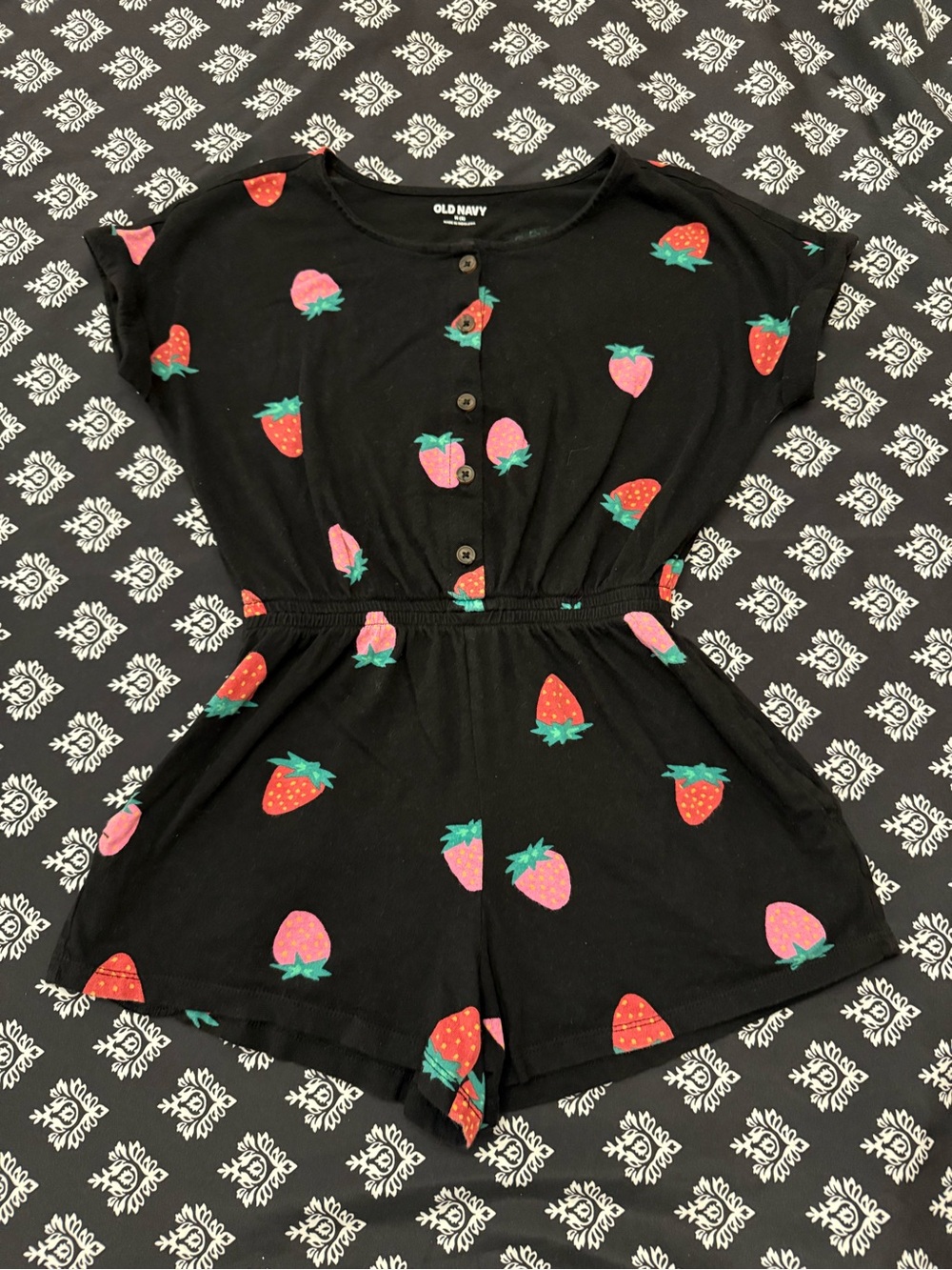 Old Navy Girls Strawberry Romper Size 8 Medium Black 100% Cotton Pockets